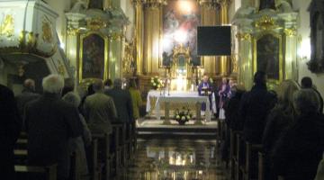 uczestnicy nabożeństwa 2 listopada 2018 w kosciele Trójcy Świętej, fot. Tomasz Rutczyński